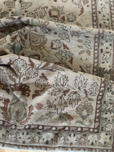 Load image into Gallery viewer, Vintage Lilihan 4’5” x 6’3”