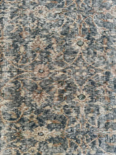 Load image into Gallery viewer, Vintage Turkish 5’8” x 8’10”