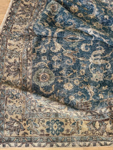 Load image into Gallery viewer, Vintage Oushak 7’1” x 10’5”