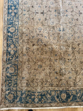 Load image into Gallery viewer, Vintage Turkish 4’10” x 12’11”