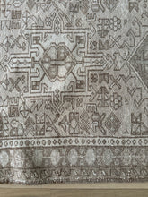 Load image into Gallery viewer, Antique Heriz 2’6” x 8’2”