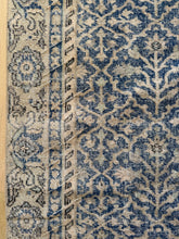 Load image into Gallery viewer, Vintage Turkish 3’4” x 10’1”