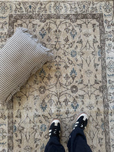 Load image into Gallery viewer, Vintage Turkish 3’8” x 6’5”