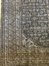 Load image into Gallery viewer, Vintage Tabriz 6’4” x 9’7”