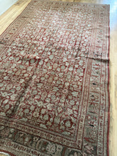 Load image into Gallery viewer, Vintage Mahal 6’7” x 11’2”