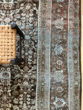 Load image into Gallery viewer, Antique Mahal 9’ x 11’1”