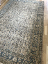 Load image into Gallery viewer, Vintage Turkish 6’4” x 9’9”
