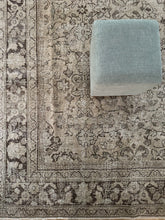 Load image into Gallery viewer, Antique Mahal 9’3” x 12’