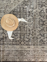 Load image into Gallery viewer, Antique Mahal 10’5” x 14’