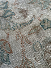 Load image into Gallery viewer, Antique Tabriz Area Rug 7’7” x 9’11”