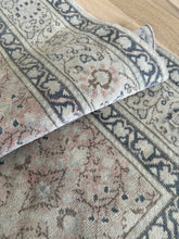 Load image into Gallery viewer, Vintage Kayseri 3’2” x 9’2”