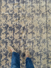Load image into Gallery viewer, Vintage Turkish 6’8” x 9’9”