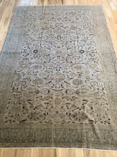 Load image into Gallery viewer, Vintage Kayseri 6’8” x 9’7”