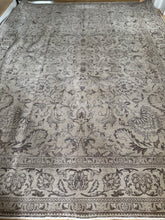 Load image into Gallery viewer, Vintage Tabriz 9’11” x 12’9”