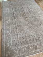 Load image into Gallery viewer, Vintage Tabriz 6’ x 8’9”