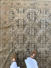 Load image into Gallery viewer, Vintage Kayseri 3’9” x 5’10”