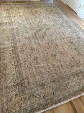 Load image into Gallery viewer, Vintage Turkish 7’2” x 10’7”