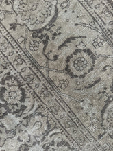 Load image into Gallery viewer, Antique Mahal 4’11” x 7’