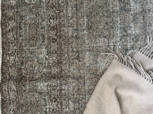 Load image into Gallery viewer, Antique Tabriz 9’6” x 12’2”