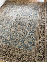 Load image into Gallery viewer, Vintage Doroksh 10’ x 12’10”