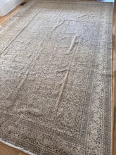 Load image into Gallery viewer, Vintage Kayseri 8’5” x 12’9”