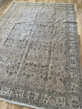 Load image into Gallery viewer, Vintage Turkish 7’5” x 10’5”