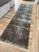 Load image into Gallery viewer, Antique Malayer 3’ x 9’10”