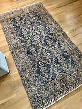 Load image into Gallery viewer, Vintage Turkish 3’6”x 6’9”