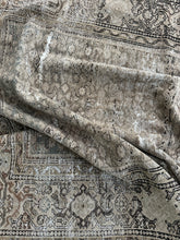 Load image into Gallery viewer, Antique Malayer 5’ x 9’5”