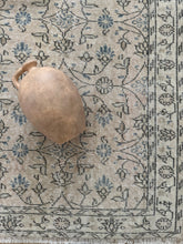 Load image into Gallery viewer, Vintage 3’1” x 6’7”