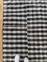 Load image into Gallery viewer, Vintage Kilim 5’3” x 9’ black and white plaid