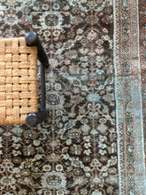 Load image into Gallery viewer, Antique Mahal 9’ x 11’1”