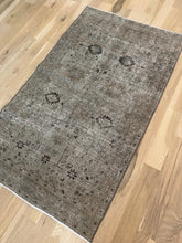Load image into Gallery viewer, Antique Tabriz 2’7” x 4’4”