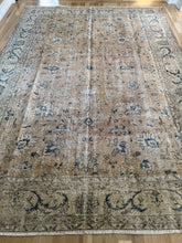 Load image into Gallery viewer, Vintage Turkish 7’10” x 11’