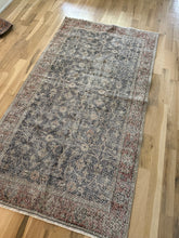 Load image into Gallery viewer, Vintage Turkish 3’8”’x 6’9” (1)