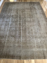 Load image into Gallery viewer, Antique Tabriz 7’11” x 10’9”