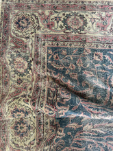 Load image into Gallery viewer, Vintage Turkish 9’6” x 12’4”