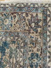 Load image into Gallery viewer, Vintage Oushak 7’1” x 10’5”