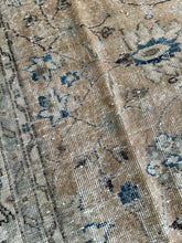 Load image into Gallery viewer, Vintage Turkish 7’10” x 11’