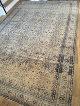 Load image into Gallery viewer, Vintage Kayseri 8’4” x 12’3”