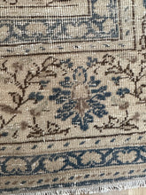 Load image into Gallery viewer, Vintage Kayseri 6’5” x 9’7”