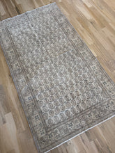 Load image into Gallery viewer, Vintage Turkish 3’8” x 6’8”