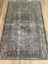 Load image into Gallery viewer, Antique Malayer 3’11” x 6’3”