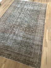 Load image into Gallery viewer, Antique Malayer 5’6” x 8’11”