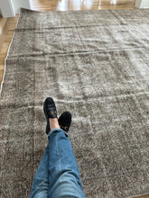 Load image into Gallery viewer, Antique Tabriz 9’6” x 12’2”