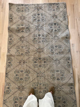 Load image into Gallery viewer, Vintage Turkish 3’8” x 6’5”