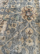 Load image into Gallery viewer, Vintage Turkish 7’3” x 9’9”