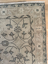 Load image into Gallery viewer, Vintage Turkish 3’9” x 7’