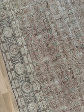 Load image into Gallery viewer, Vintage Turkish 7’6” x 11’