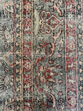 Load image into Gallery viewer, Vintage Turkish 9’3” x 12’8”